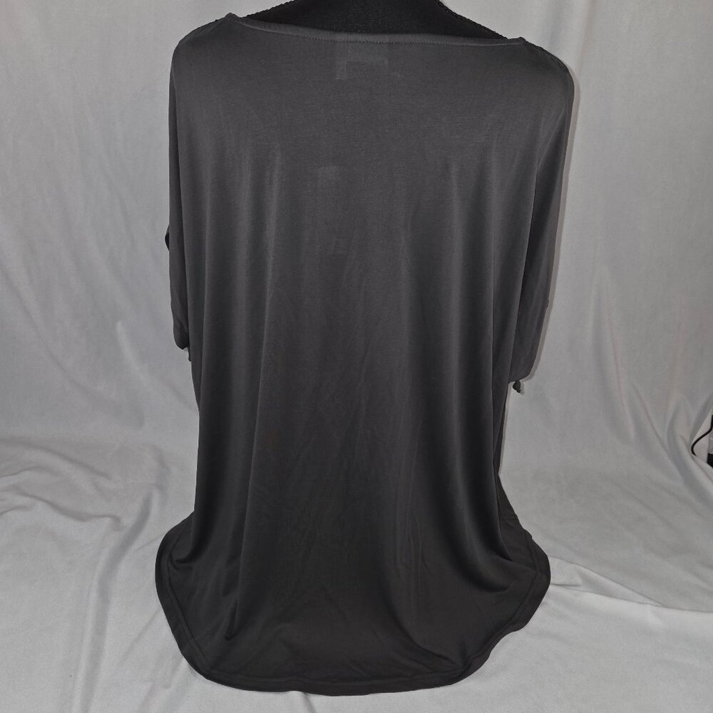 Suzanne Betro - Simple - Cap Sleeve Top - Picture 3 of 4